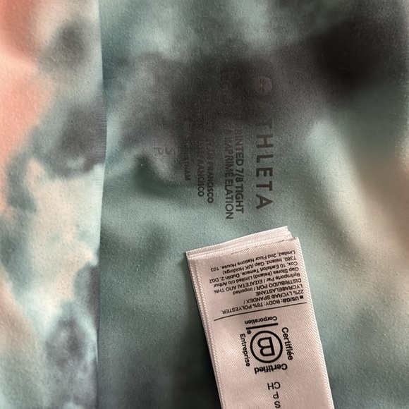 Athleta Elation Tight - Picture 3 of 3